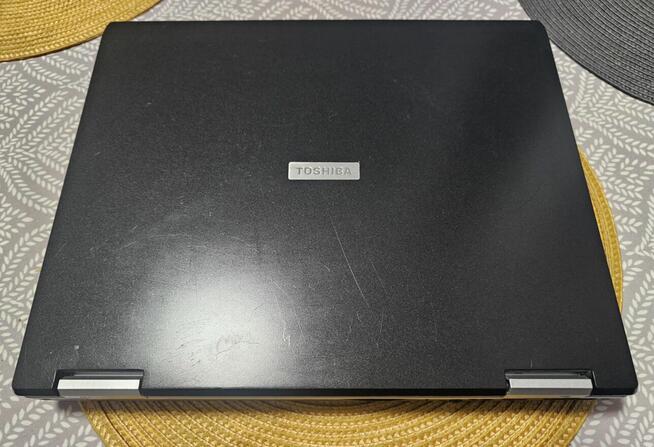 Laptop Toshiba Satellite L10-209