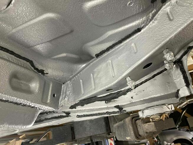 Konserwacja podwozi i spawanie plastików