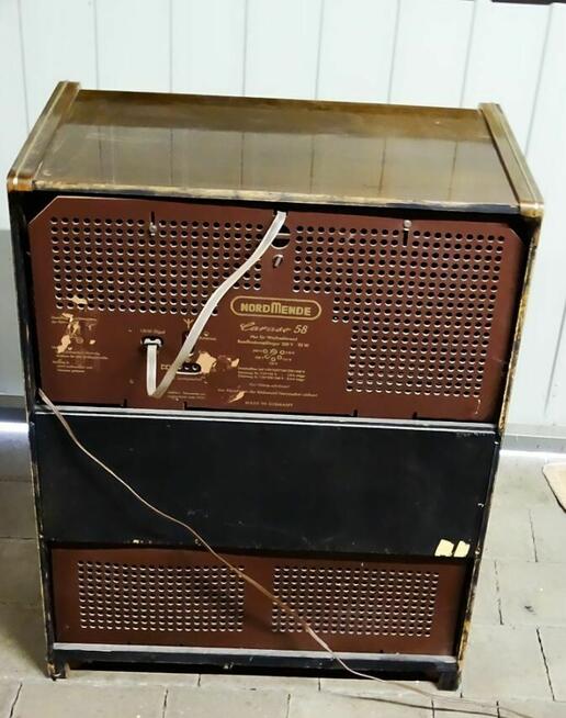 Lampowy odbiornik radiowy Nordmende Caruso 58 - lata produkc