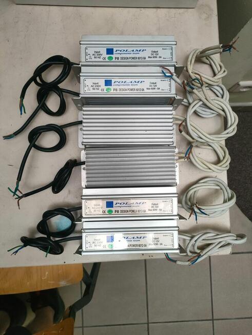 Zasilacze LED i przemysłowe 12V – różne modele, używane, spr