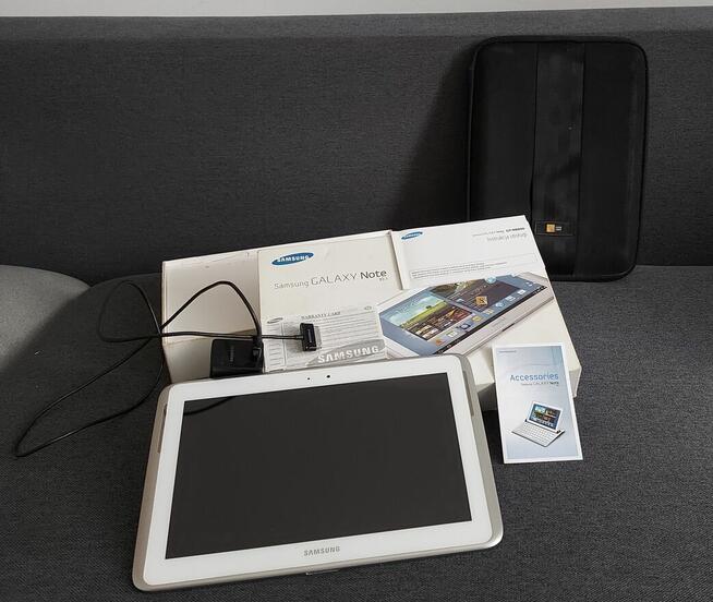 Tablet Samsung Galaxy Note 10.1 z Pokrowcem i ładowarką + pu