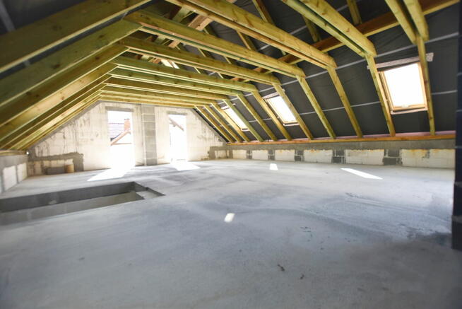 Niemstów, dom/możliwość prowadzenia działalności