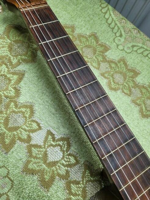 Gitara klasyczna polskiej firmy DEFIL