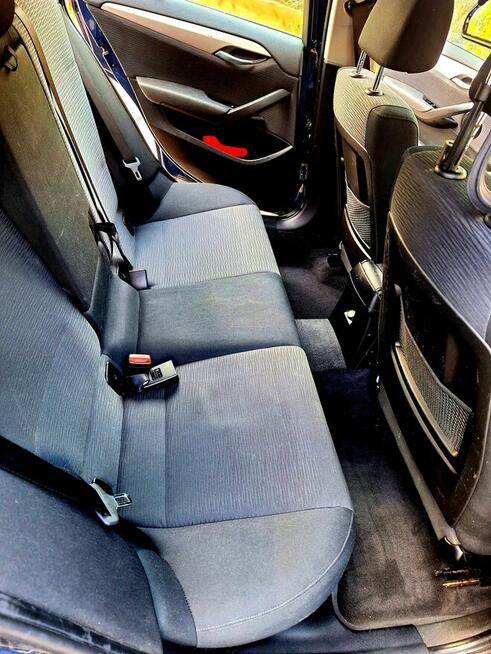 Sprzedam BMW X1 Sdrive 2015r. benz, 4x4, hak, 2 koml opon