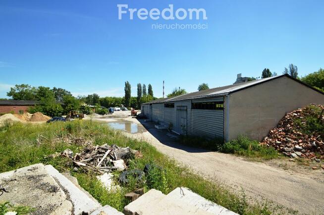 Obiekt magazynowo usługowy z biurowcem. Duża działka w Opolu.