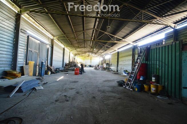 Obiekt magazynowo usługowy z biurowcem. Duża działka w Opolu.