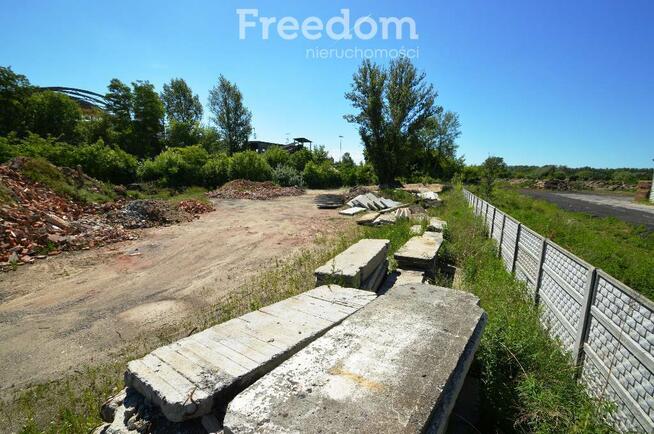 Obiekt magazynowo usługowy z biurowcem. Duża działka w Opolu.