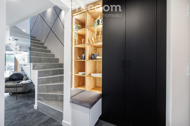 Dom szeregowy pow. całk. 100 m2, ogródek, Straszyn