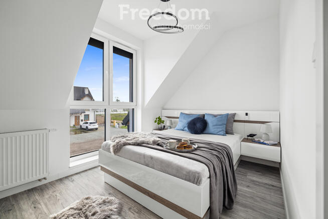 Dom szeregowy pow. całk. 100 m2, ogródek, Straszyn