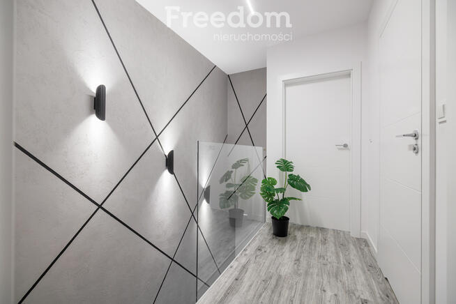 Dom szeregowy pow. całk. 100 m2, ogródek, Straszyn