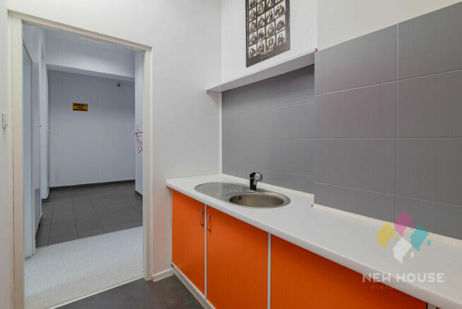 Lokal 122,5 m2, parter, witryna