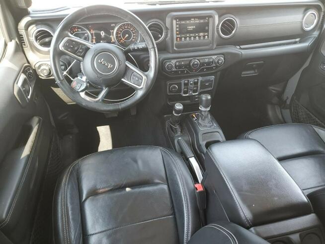 Jeep Wrangler Unlimited Sahara 4x4 3.6l V6