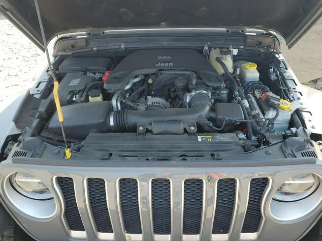 Jeep Wrangler Unlimited Sahara 4x4 3.6l V6