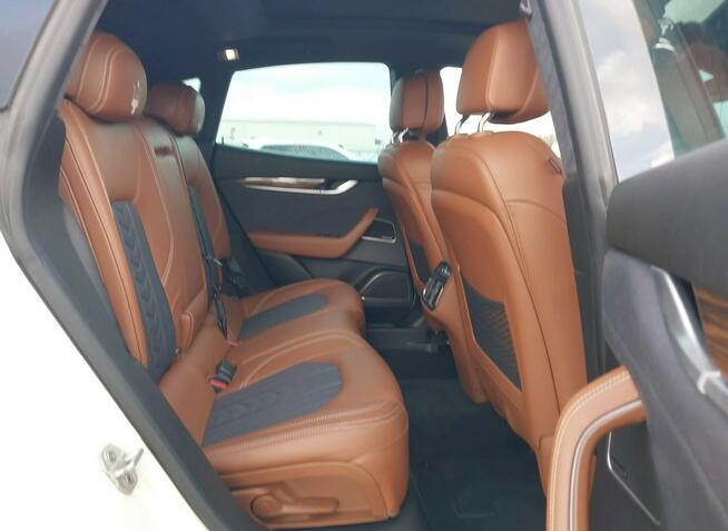 Maserati Levante SQ4 Granlusso Zegna Edition