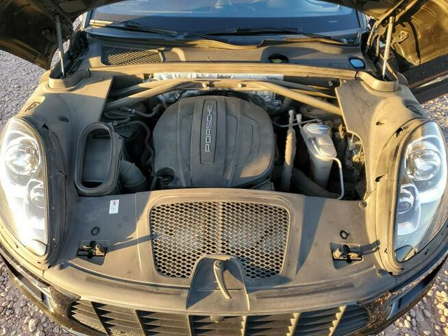 Porsche Macan Sport Chrono Package BOSE 2.0l AWD