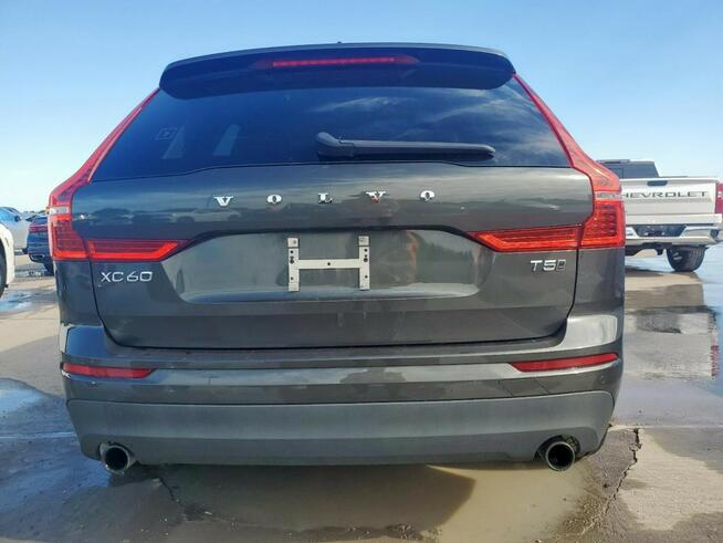 Volvo XC 60 T5 AWD Lekko uszkodzony