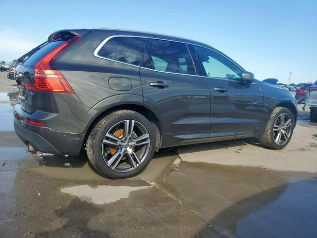 Volvo XC 60 T5 AWD Lekko uszkodzony