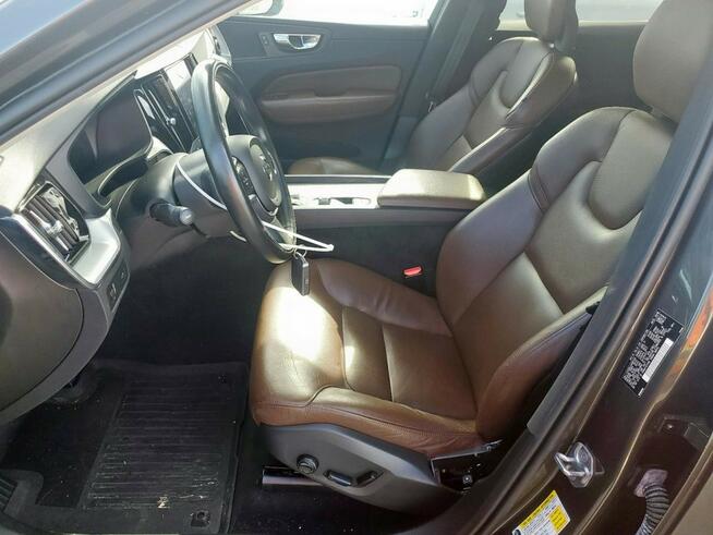 Volvo XC 60 T5 AWD Lekko uszkodzony