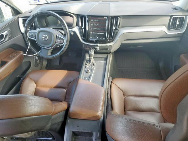 Volvo XC 60 T5 AWD Lekko uszkodzony