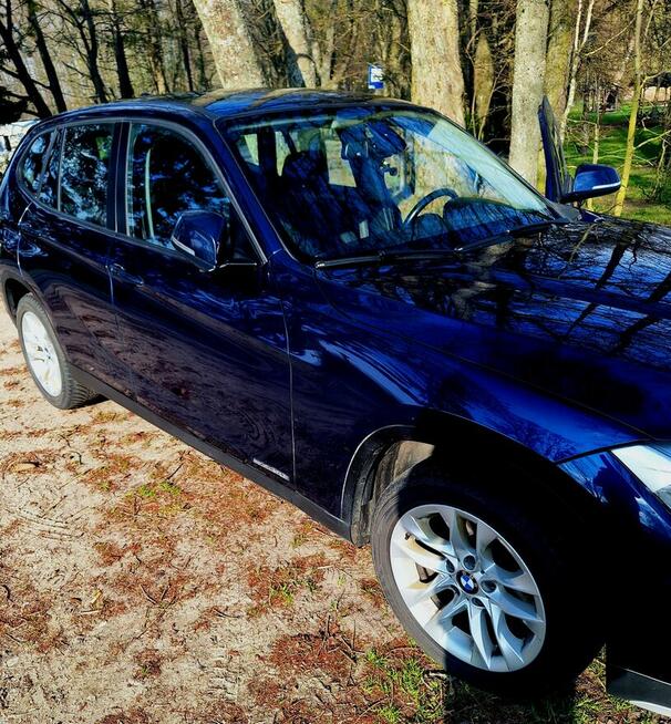Sprzedam BMW X1 Sdrive 2015r. benz, 4x4, hak, 2 koml opon