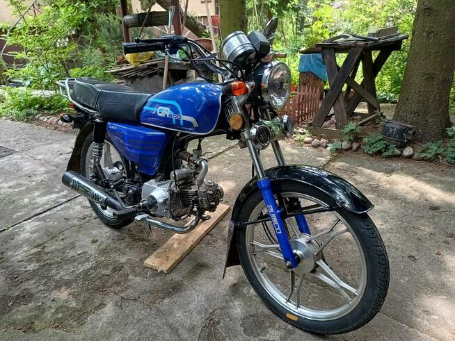 Motorower Zuomi GR 200