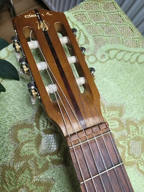 Gitara klasyczna polskiej firmy DEFIL