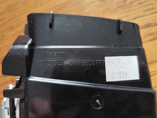 Kratki nawiewu powietrza Citroen C4 II B7