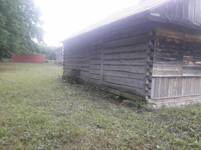Dom drewniany do remontu na działce po lasem ,prąd ,woda