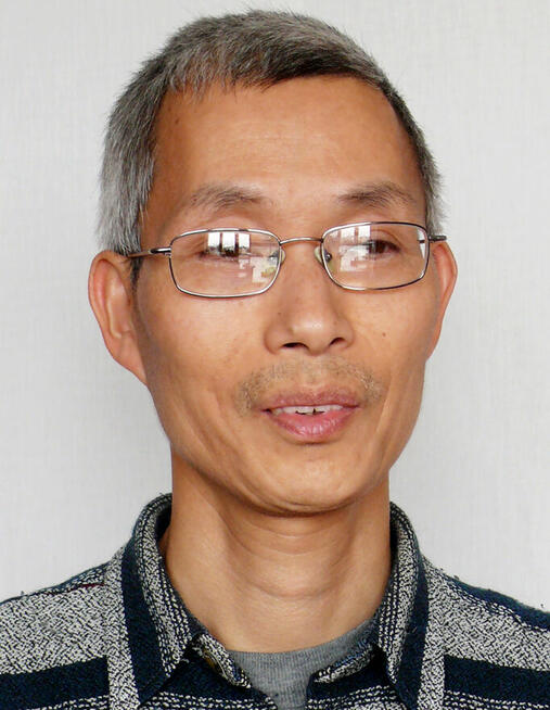 Masaż na bóle pleców, obręczy barkowej, kark itd.