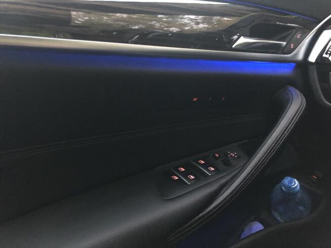 BMW Seria 5 530i xDrive Sport Line