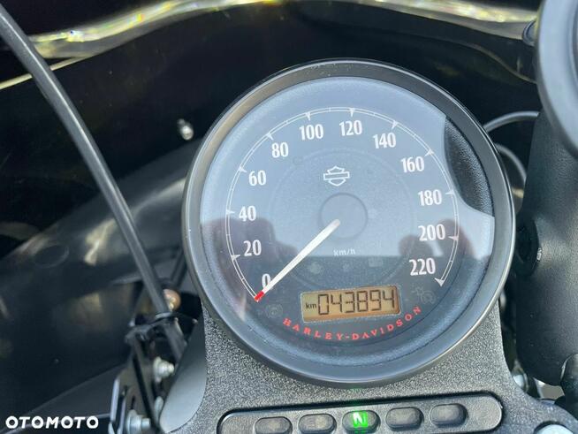 Harley-Davidson Sportster Iron 1200