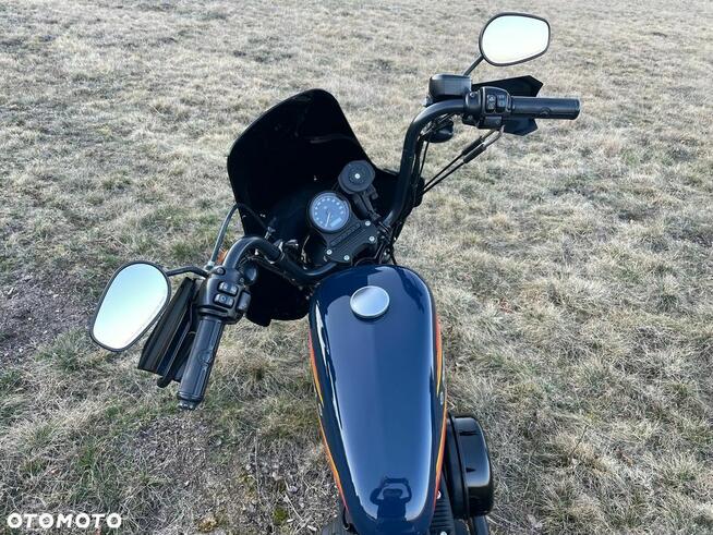 Harley-Davidson Sportster Iron 1200