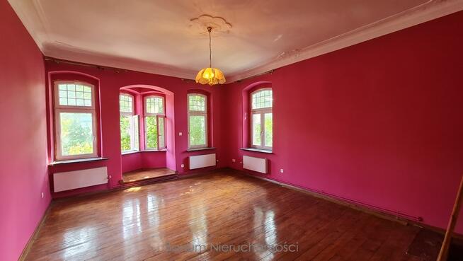 Na sprzedaż 5 pokojowe mieszkanie w Ząbkowicach Śl