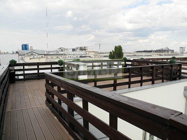 Wyjątkowy lokal typ penhouse z dużym 46m 2 tarasem
