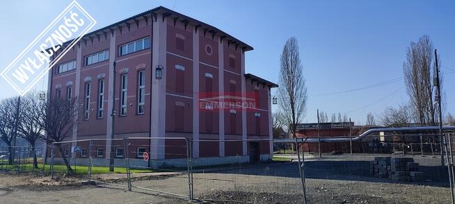 Budynek biurowo usługowy, działka 50ar