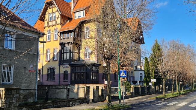 Na sprzedaż 5 pokojowe mieszkanie w Ząbkowicach Śl