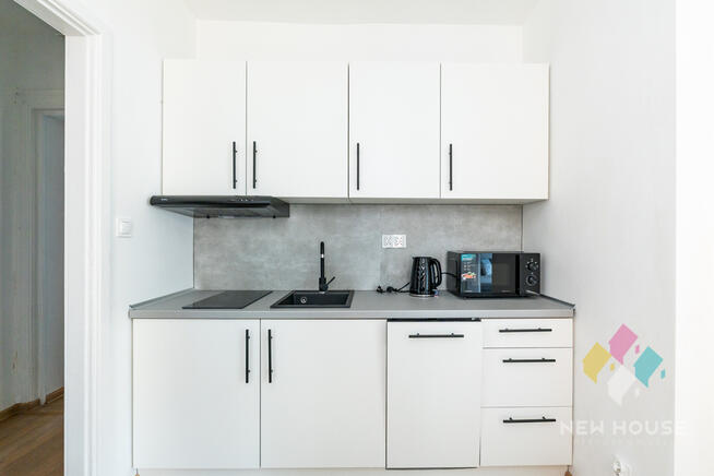 Stare Miasto kawalerka po remoncie, I piętro 29 m2