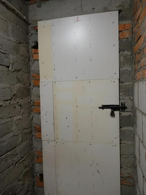 Kawalerkę w Tarczynie sprzedam