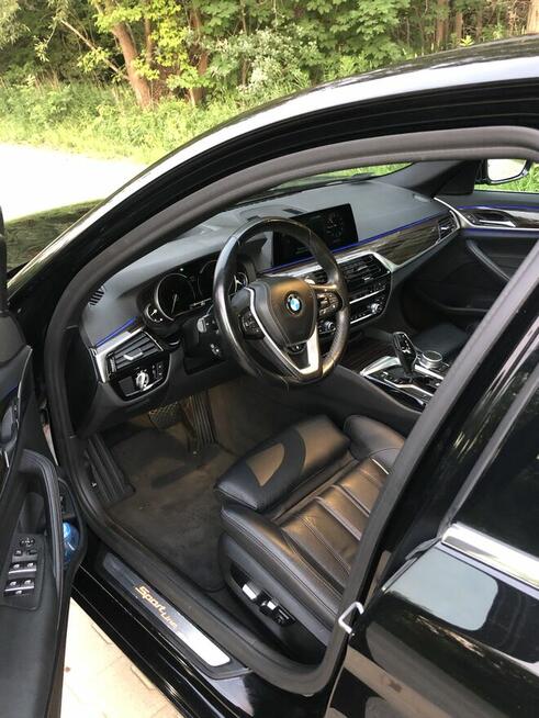 BMW Seria 5 530i xDrive Sport Line