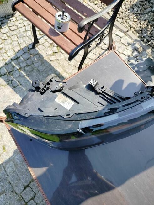 Sprzedam reflektor VW T CROSS