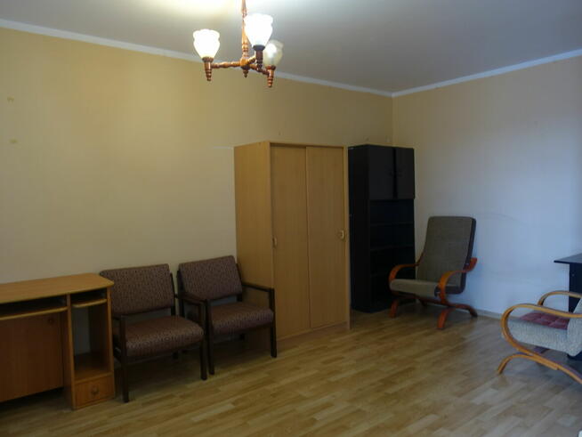 Kawalerkę w Tarczynie sprzedam