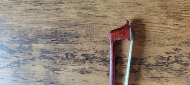 Niemiecki smyczek 4/4 (basic)