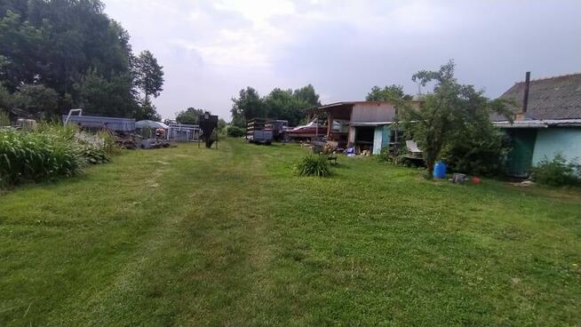 Gospodarstwo / działka budowlana z zabudowaniami / 2.1 ha