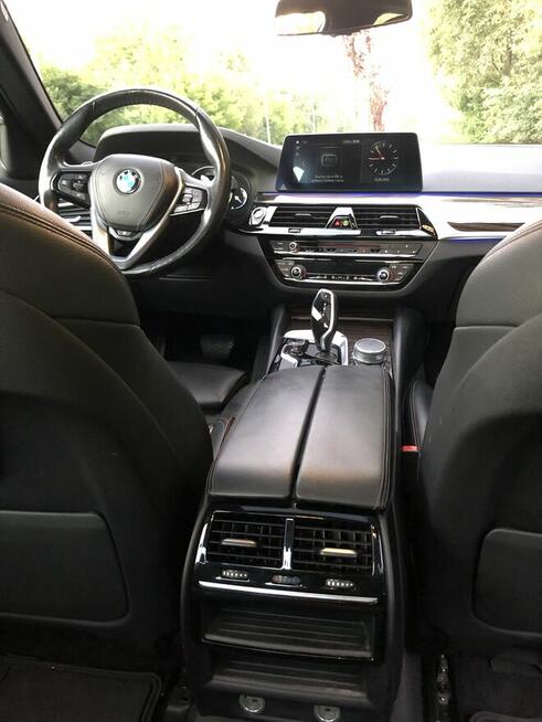 BMW Seria 5 530i xDrive Sport Line