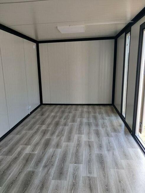 Sprzedam kontener z płyty warstwowej.