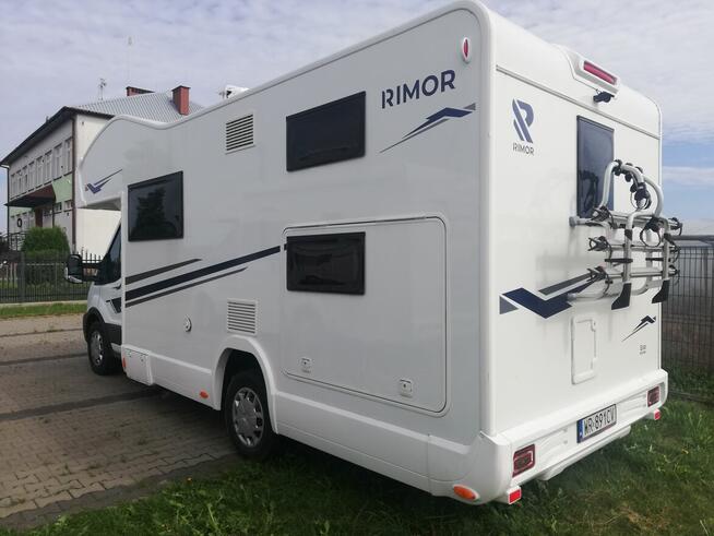 Kamper Ford Rimor Evo Sound 7 osobowy produkcji 2020