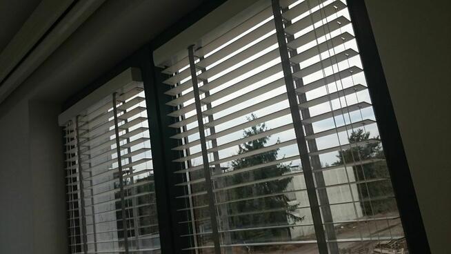 Żaluzje Drewniane , Żaluzje 50mm DREWNIANE , Rolety