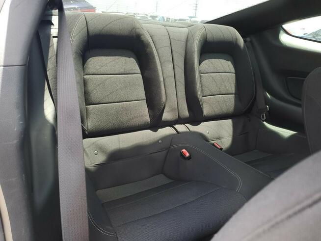 Ford Mustang V6 3.7l RWD