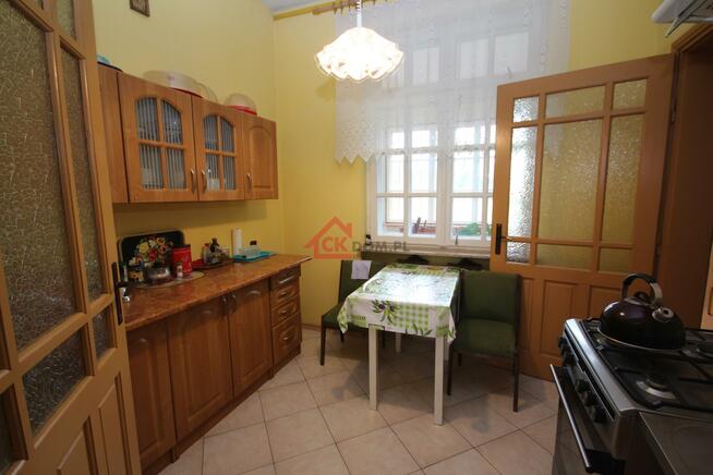 Dom Kielce Nowy Folwark, Otrocz