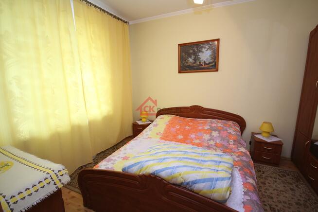 Dom Kielce Nowy Folwark, Otrocz